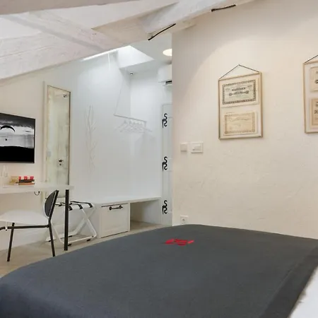 Palazzo De Bona Guest house